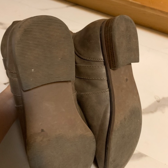 Brown boots - Picture 3 of 6